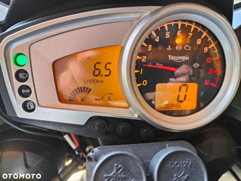 Triumph Tiger - 12