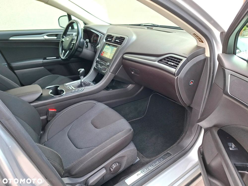 Ford Mondeo 2.0 TDCi STart-Stopp Titanium - 19