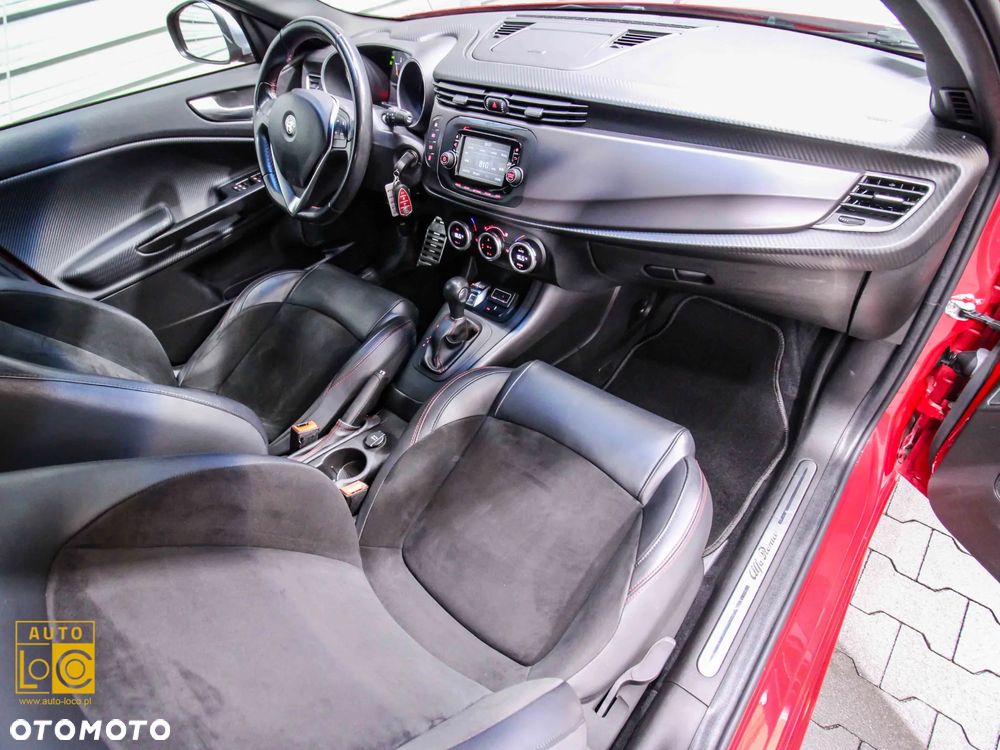 Alfa Romeo Giulietta 1750 TBi Veloce TCT - 9