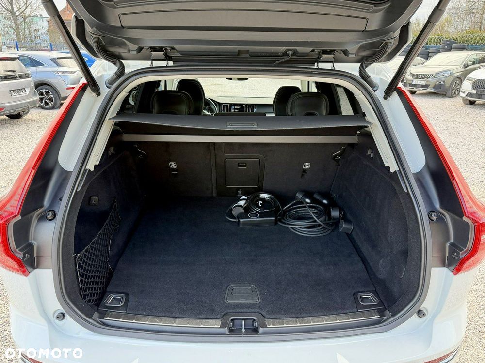 Volvo XC 60 T6 AWD Recharge Geartronic Inscription - 38
