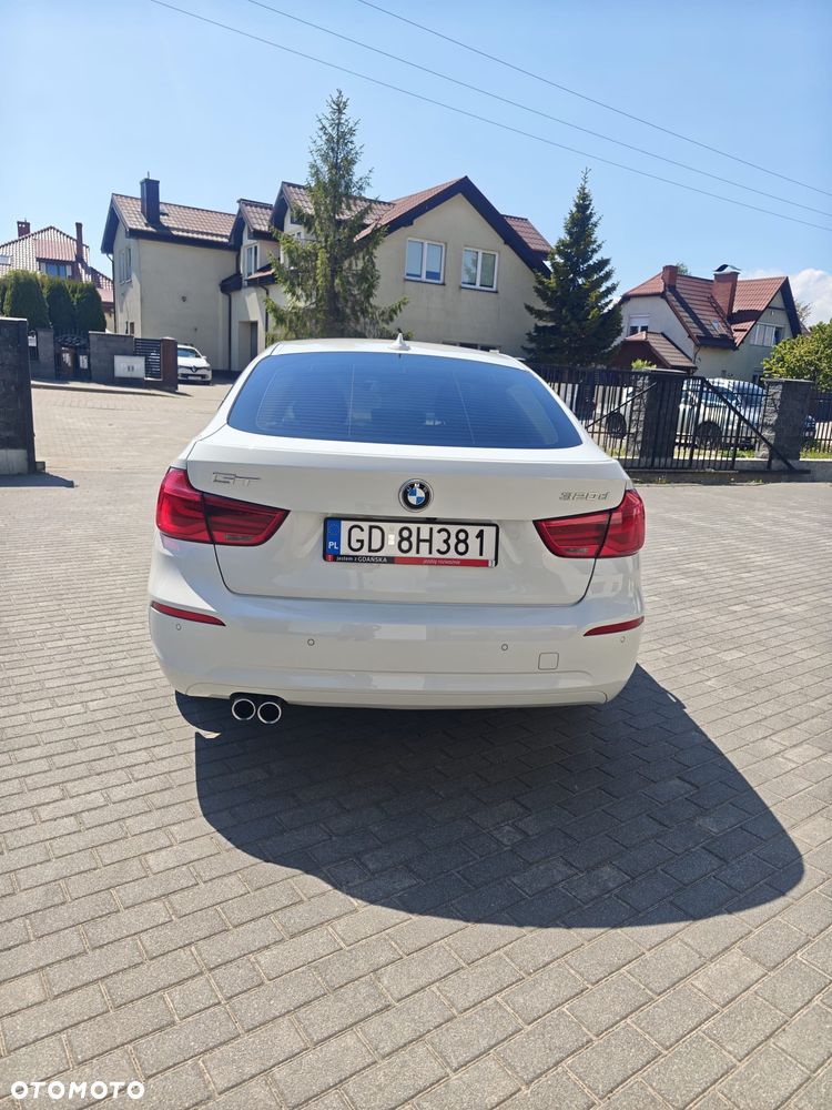 BMW Seria 3 320d - 22