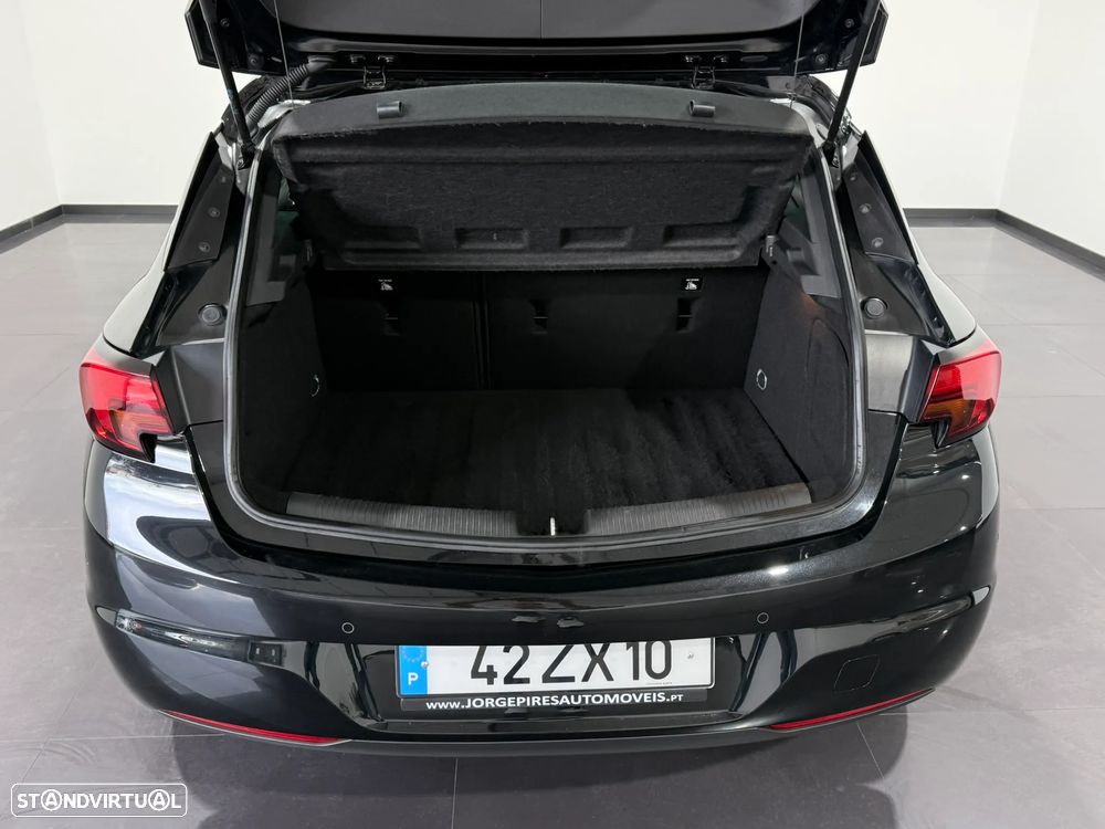 Opel Astra 1.2 T GS Line S/S - 43