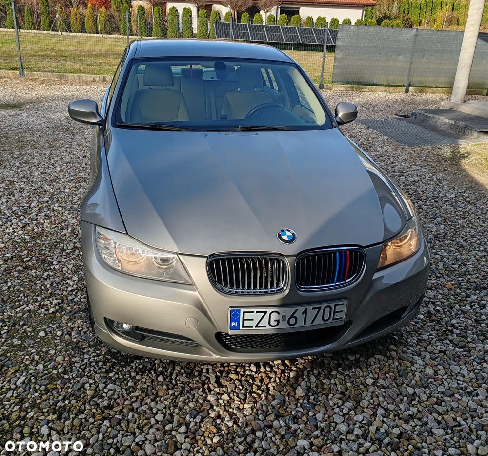 BMW Seria 3 320i - 21