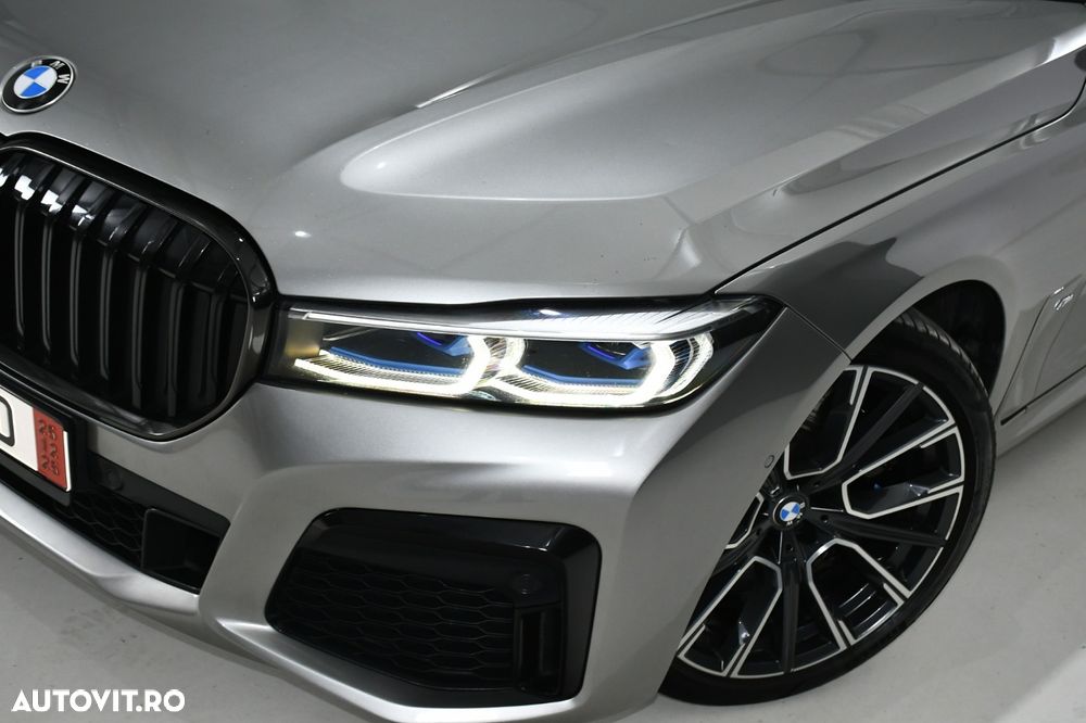 BMW Seria 7 730d xDrive MHEV - 16