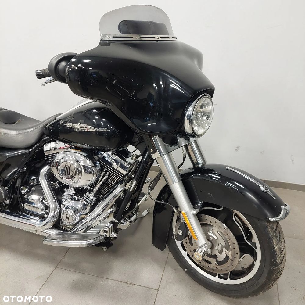 Harley-Davidson Touring Street Glide - 4