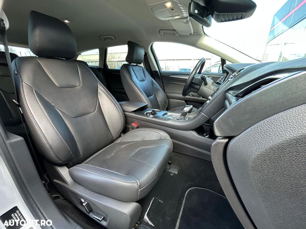 Ford Mondeo 2.0 HEV Titanium - 15