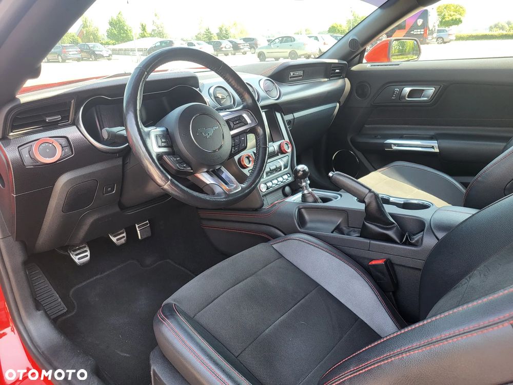 Ford Mustang 5.0 V8 GT - 8