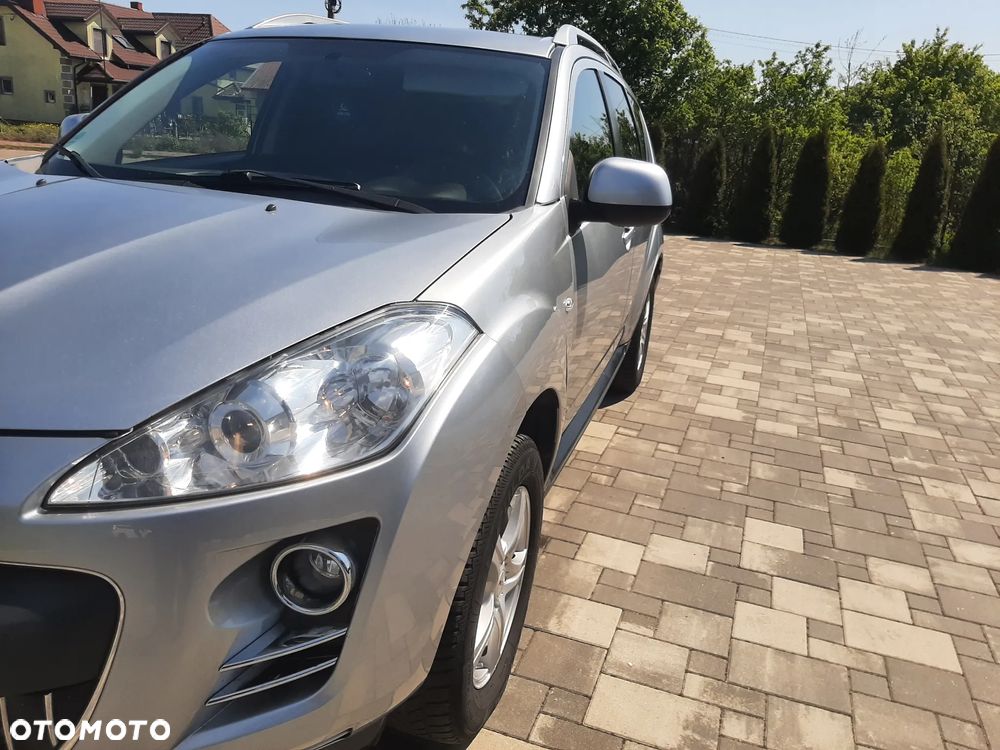 Peugeot 4007 2.2HDi Premium - 15
