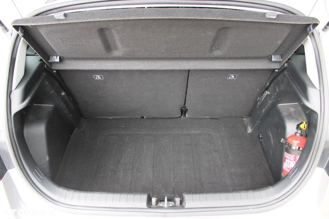Hyundai i20 - 16