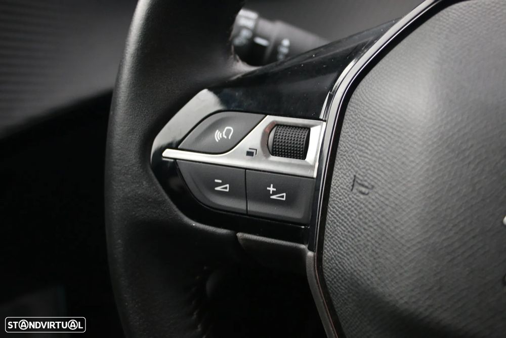 Peugeot 208 1.2 PureTech Allure - 9