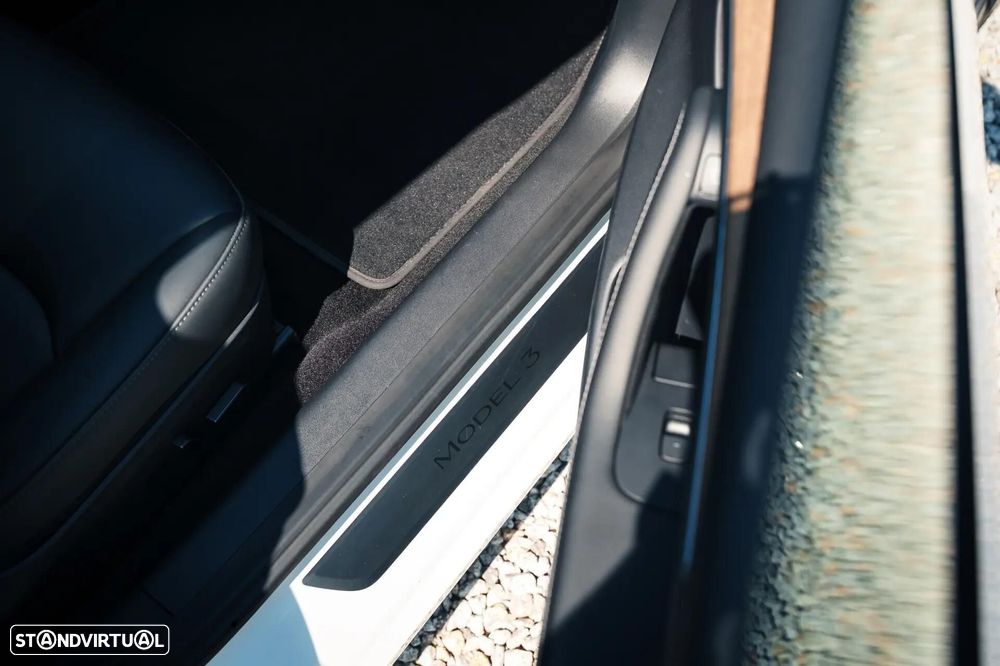 Tesla Model 3 Performance Dual Motor AWD - 19