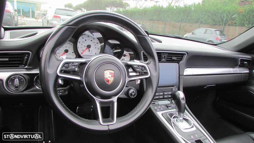 Porsche 911 (991) Carrera 4 PDK - 21