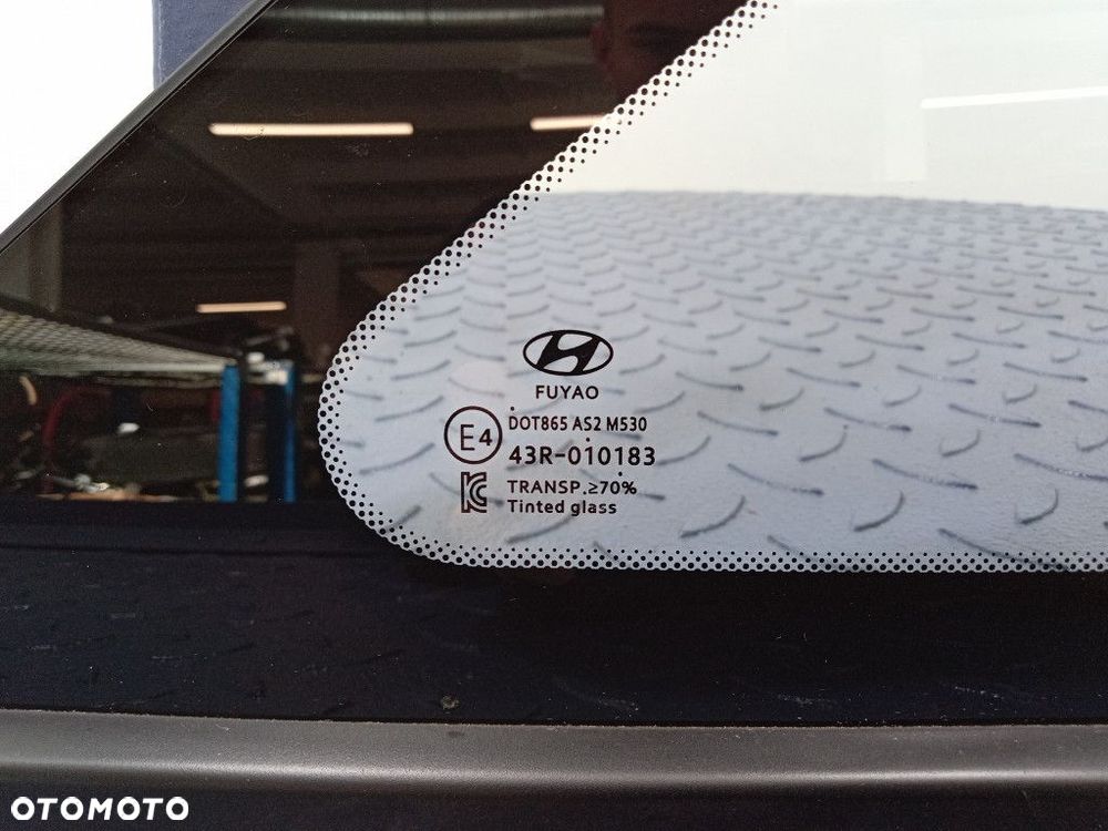 TUCSON IV SZYBA KAROSERYJNA TYŁ PRAWA 21R - 2