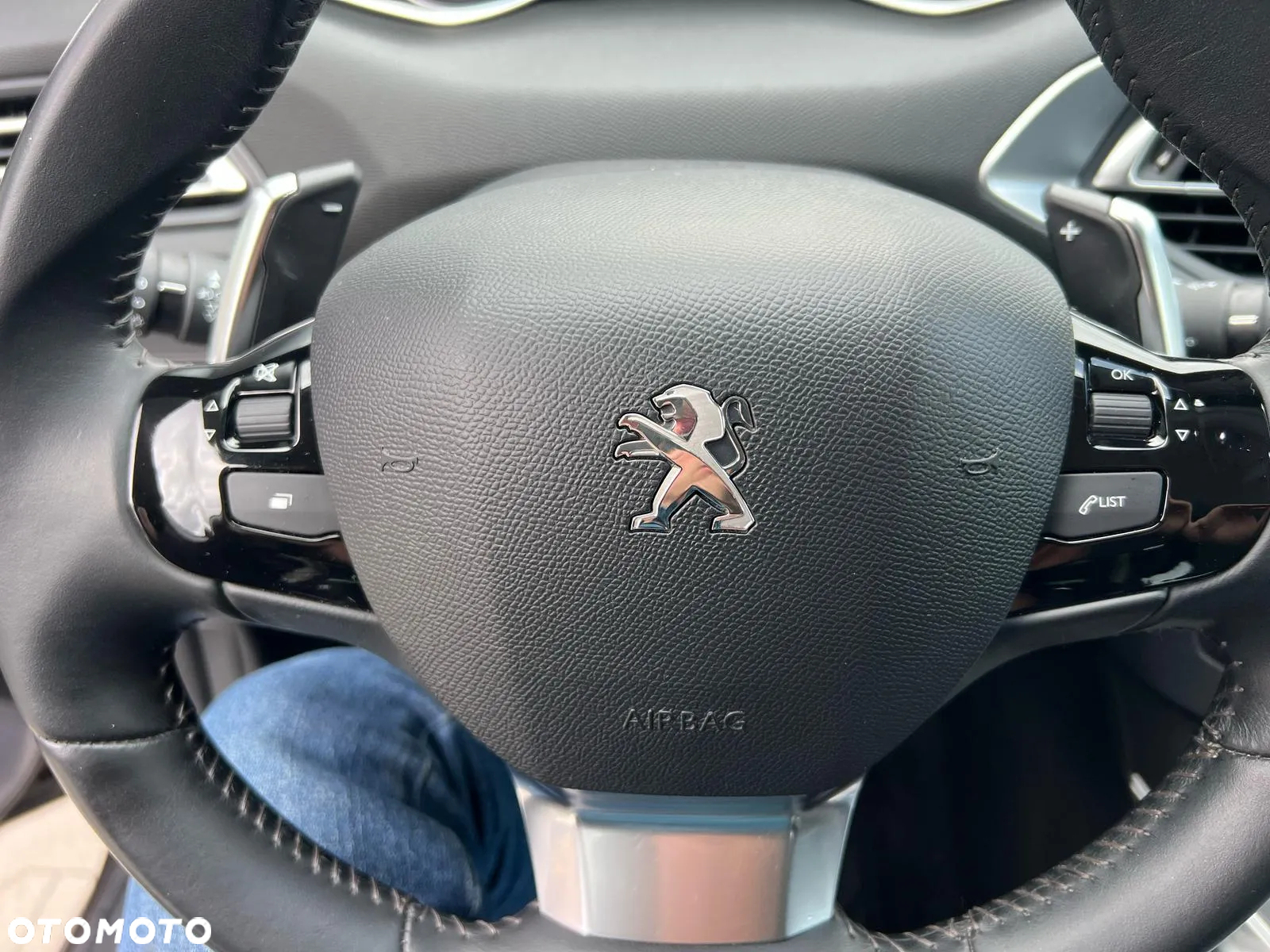 Peugeot 308 1.5 BlueHDi Active S&S EAT6 - 23