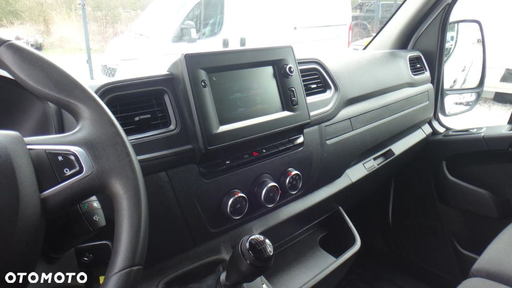 Renault Master - 11
