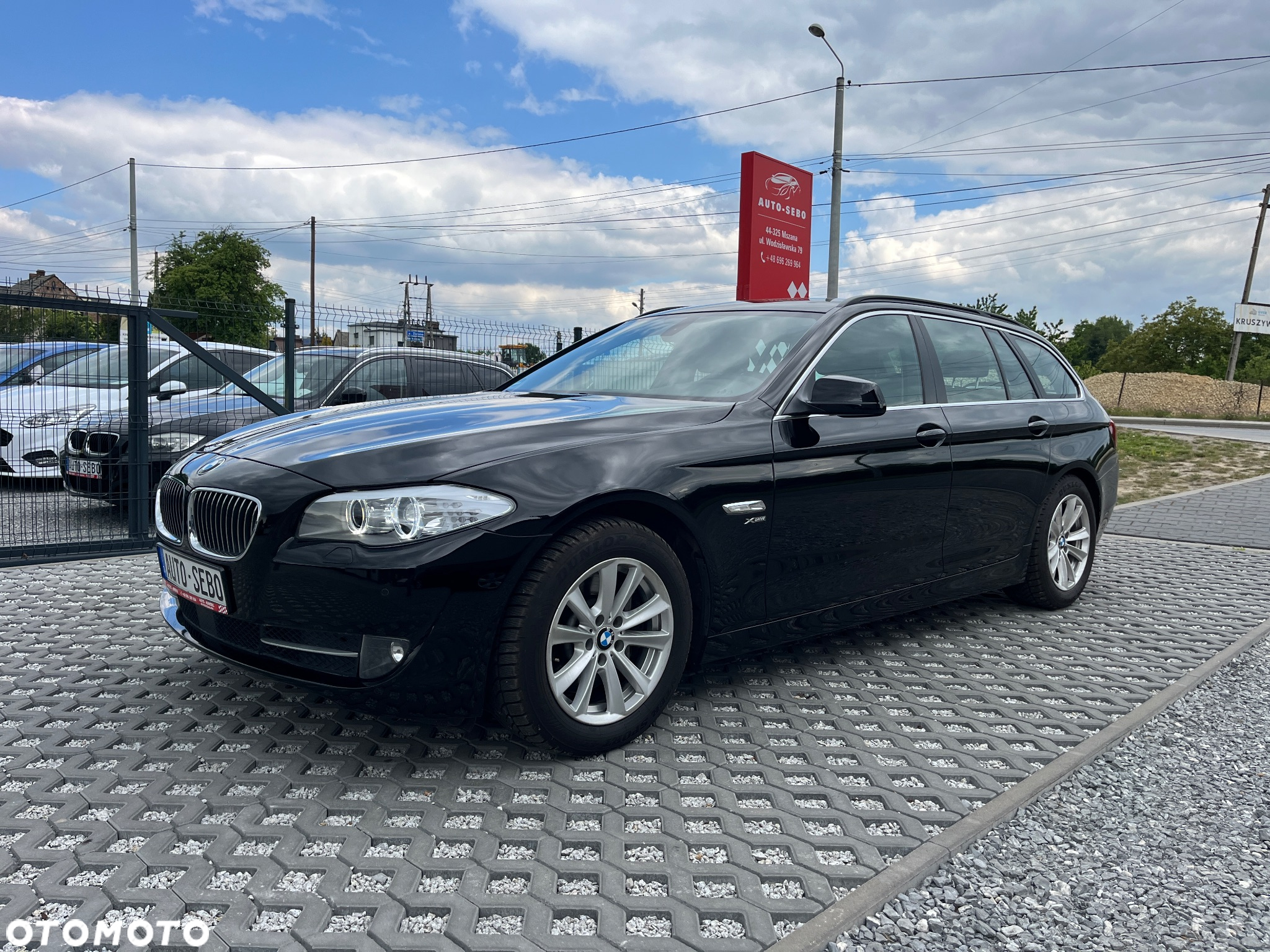 BMW Seria 5 525d xDrive Touring - 4