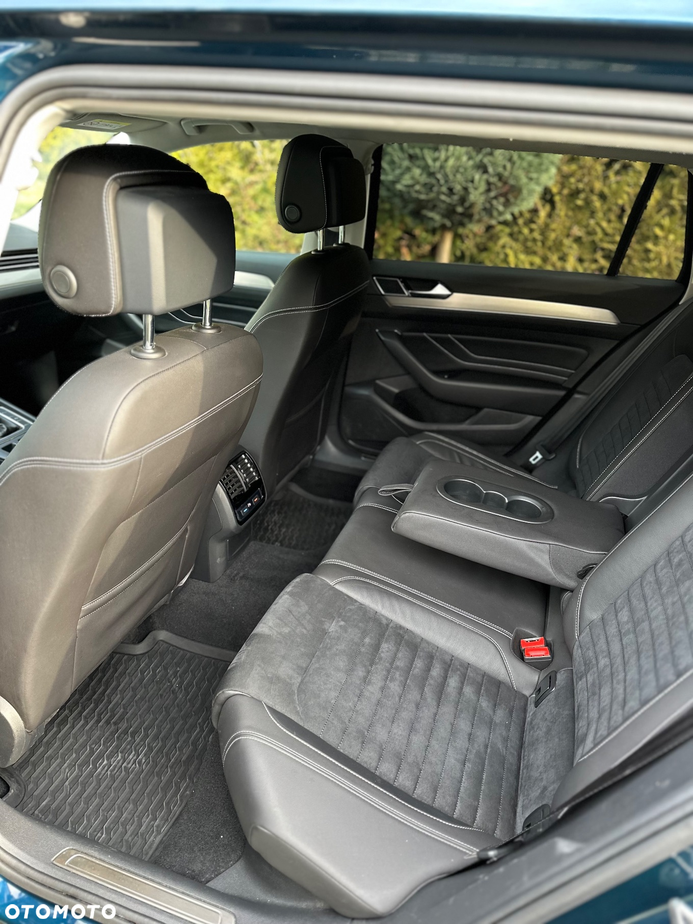 Volkswagen Passat 2.0 TDI (BlueMotion Technology) DSG Highline - 8