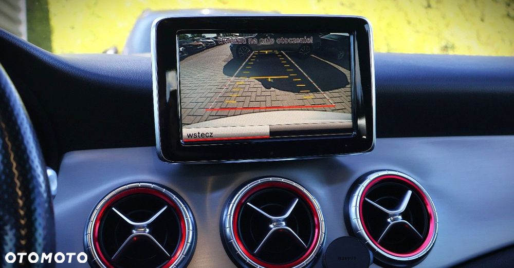 Mercedes-Benz CLA - 28