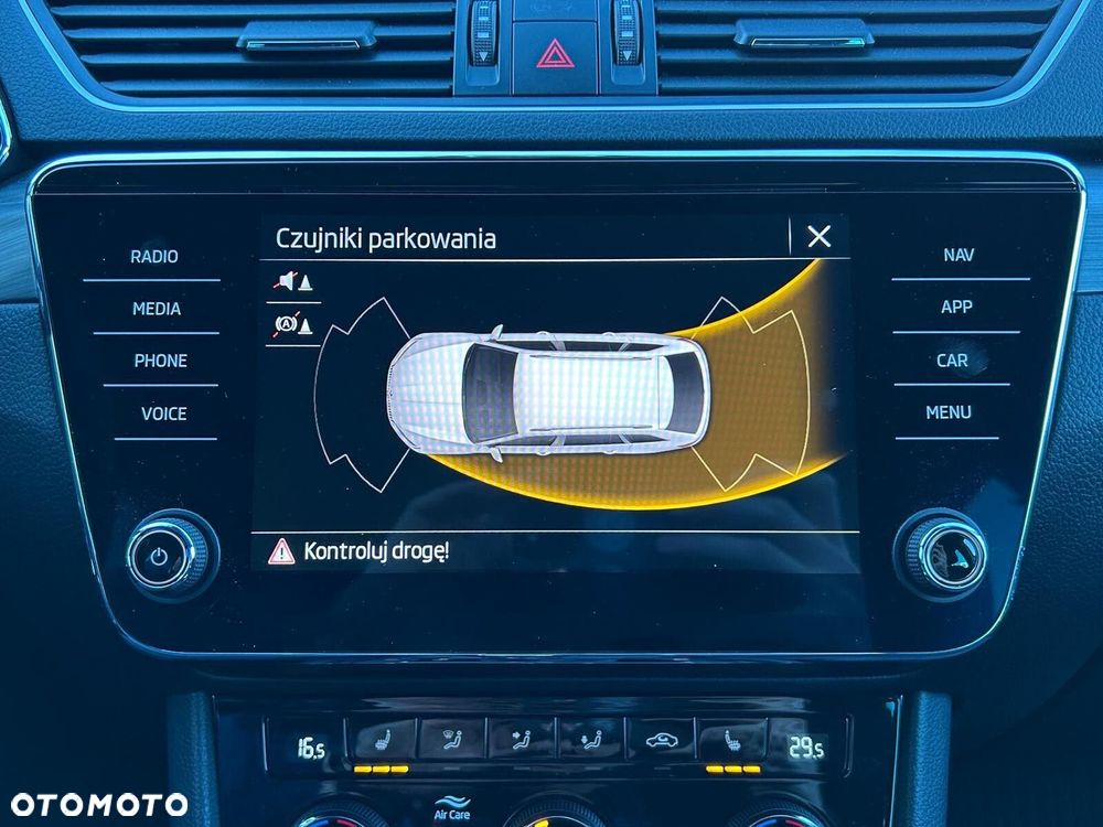 Skoda Superb 2.0 TDI SCR Style DSG - 29