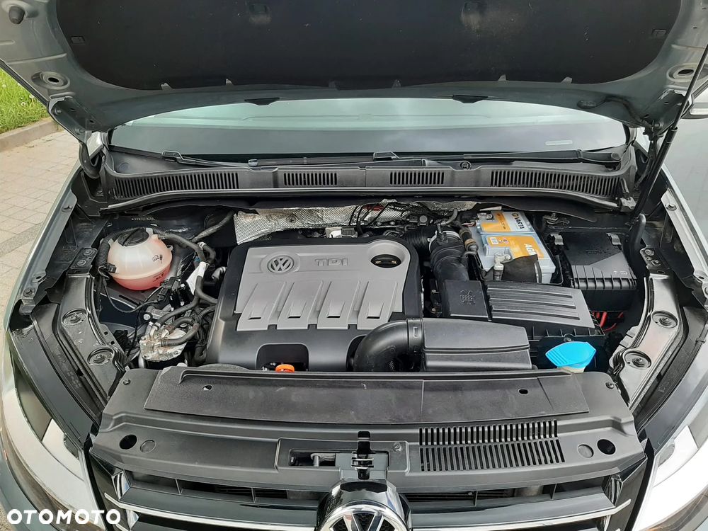 Volkswagen Sharan 2.0 TDI DSG BlueMotion Technology Trendline - 40