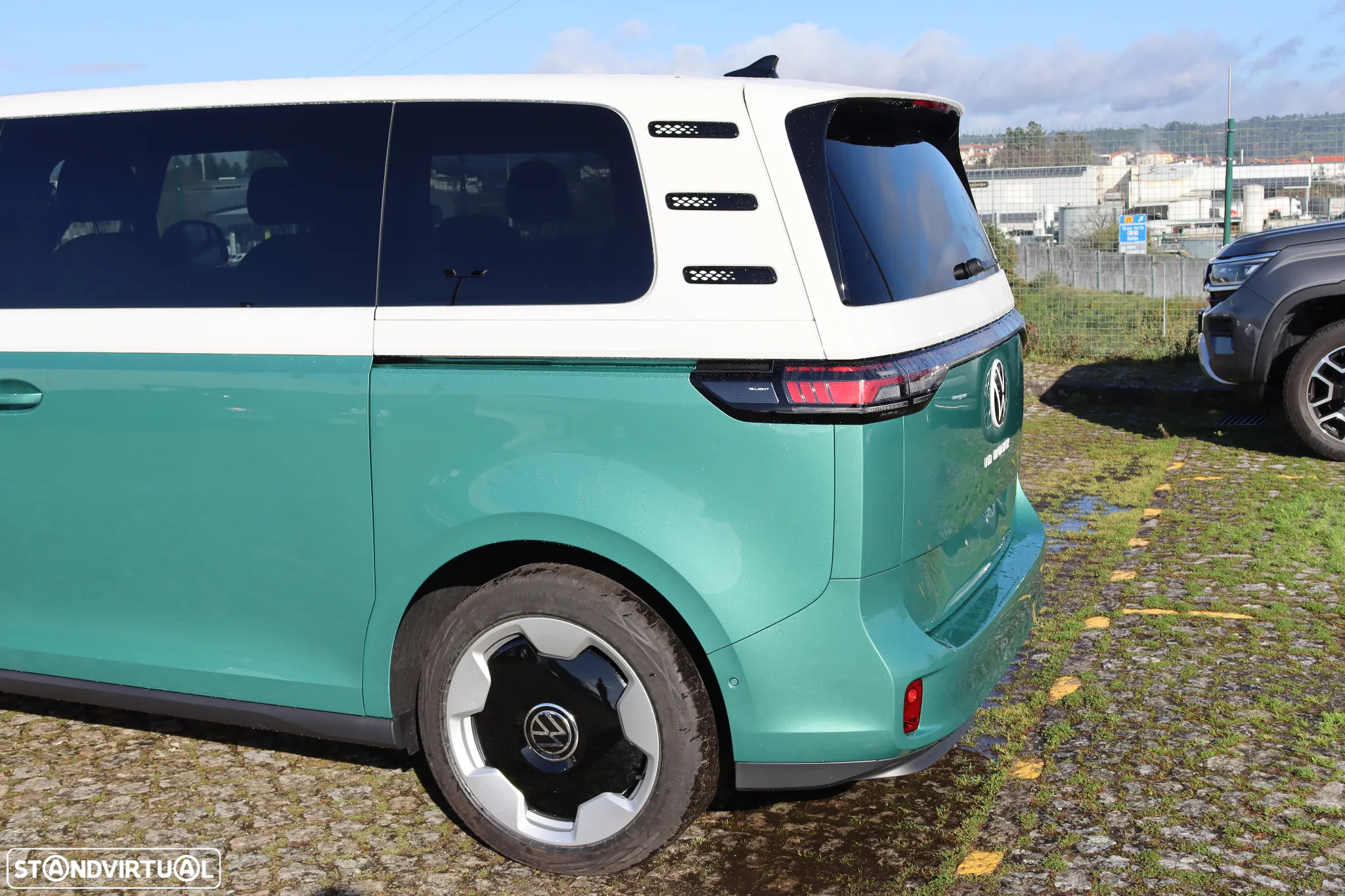 VW ID.Buzz 91 kWh Pro - 4