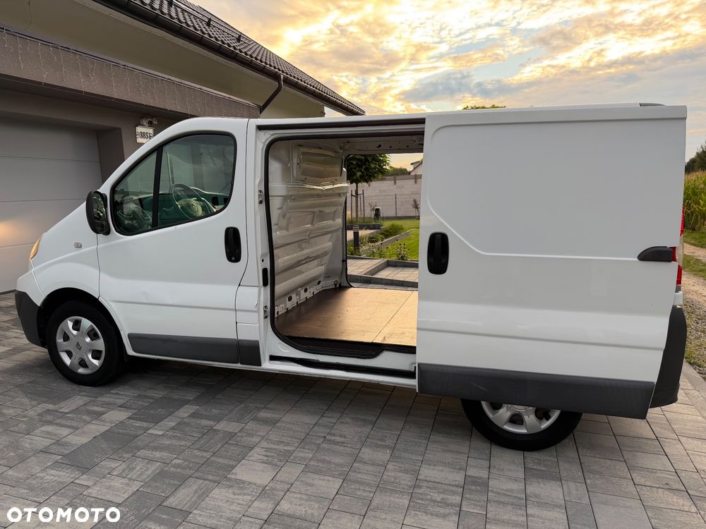 Renault Trafic - 1