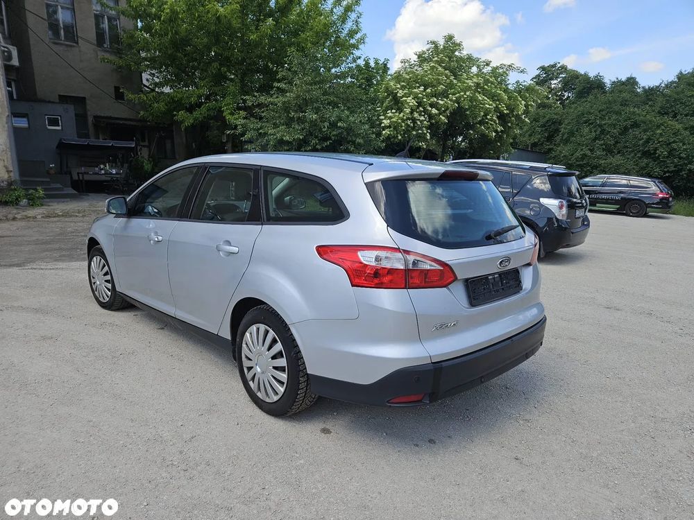 Ford Focus - 10