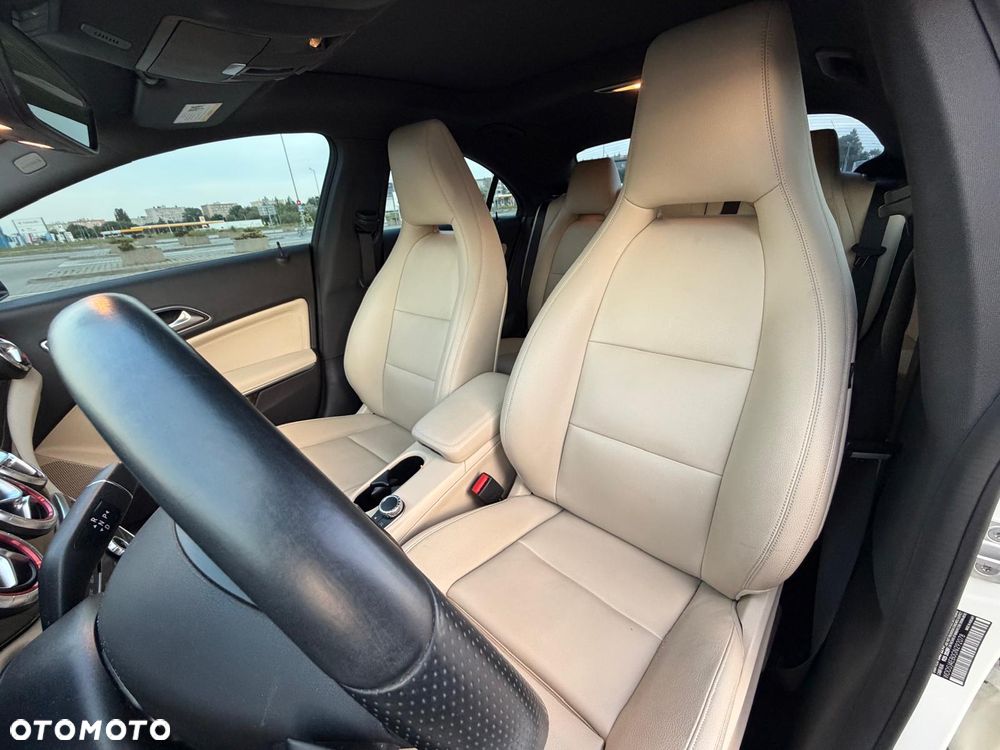Mercedes-Benz CLA 250 7G-DCT StreetStyle - 7