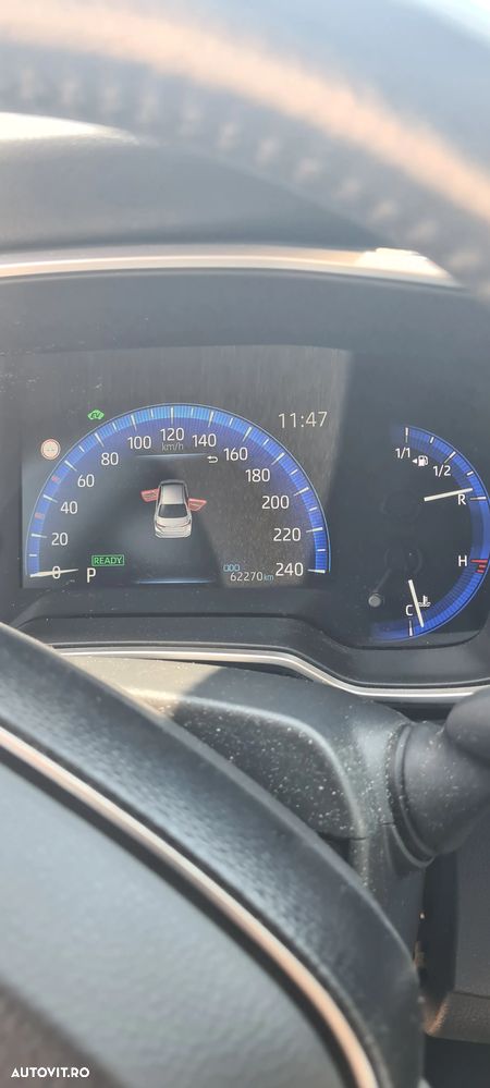 Toyota Corolla 1.8 HSD Dynamic - 8