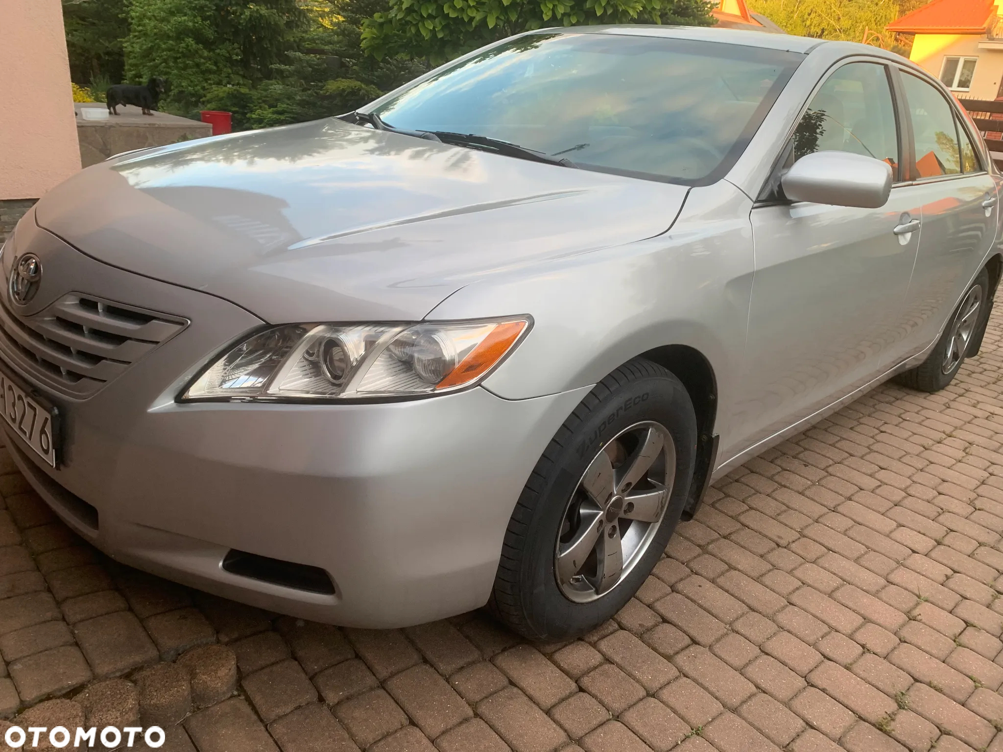 Toyota Camry 2.4 XLE - 7