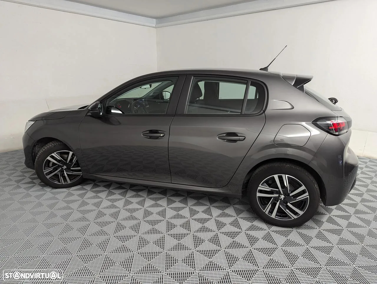 Peugeot 208 1.2 PureTech Active Pack - 10