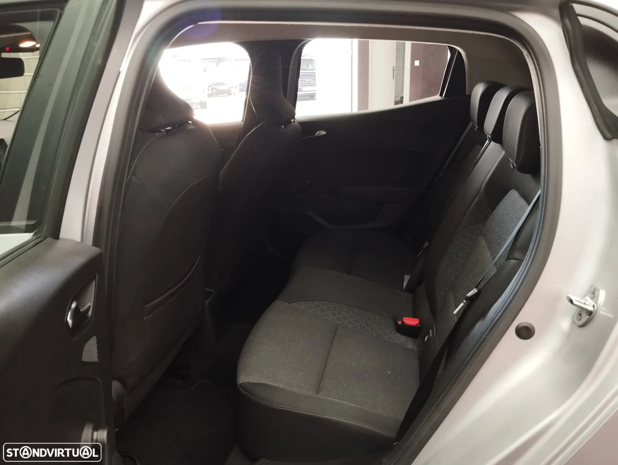 Renault Clio 1.5 Blue dCi Intens - 14