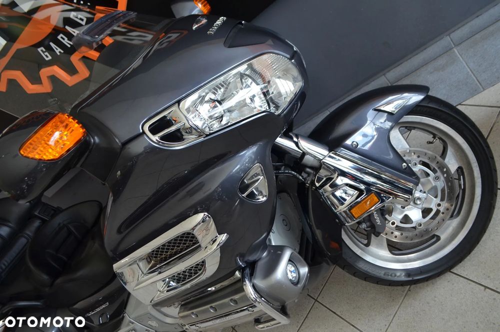 Honda GL - 10