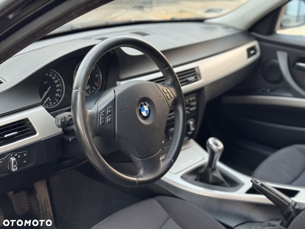 BMW Seria 3 - 9