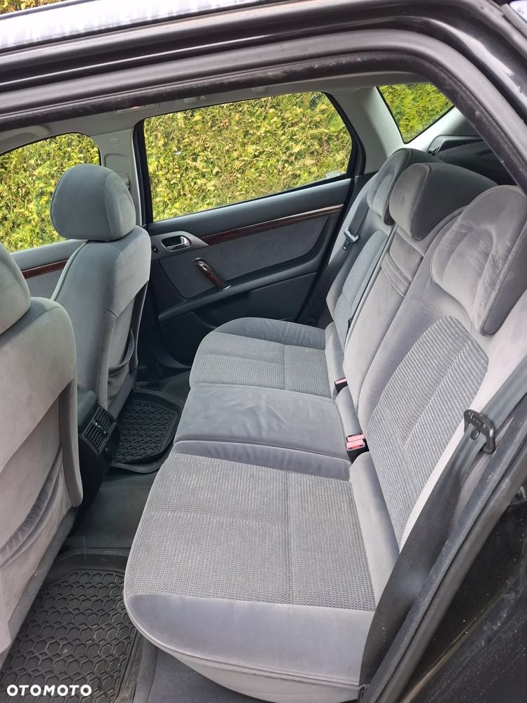 Peugeot 407 - 16