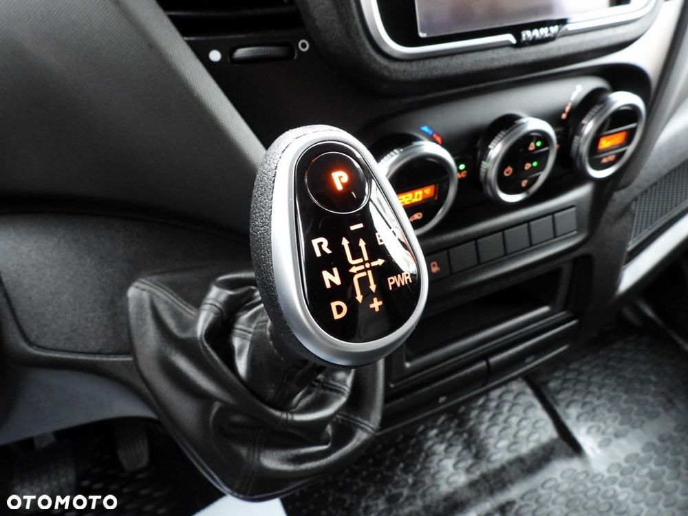 Iveco DAILY 35S21 PLANDEKA 10 PALET WEBASTO TEMPOMAT NAWIGACJA LEDY AUTOMAT HI-MATIC KLIMATYZACJA  210KM - 33