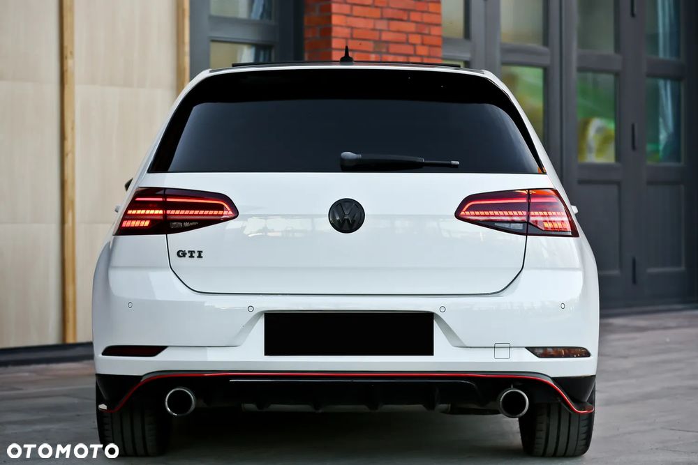 Volkswagen Golf GTI (BlueMotion Technology) DSG - 15