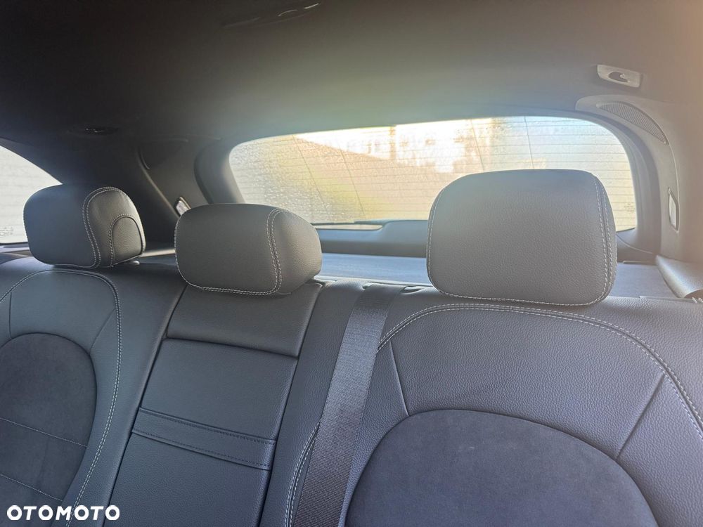 Mercedes-Benz GLC 220 d 4Matic 9G-TRONIC - 21
