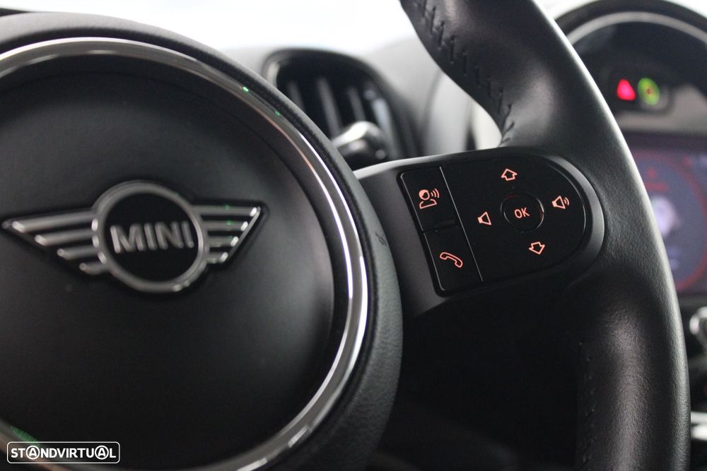 MINI Countryman Cooper SE ALL4 Auto - 12