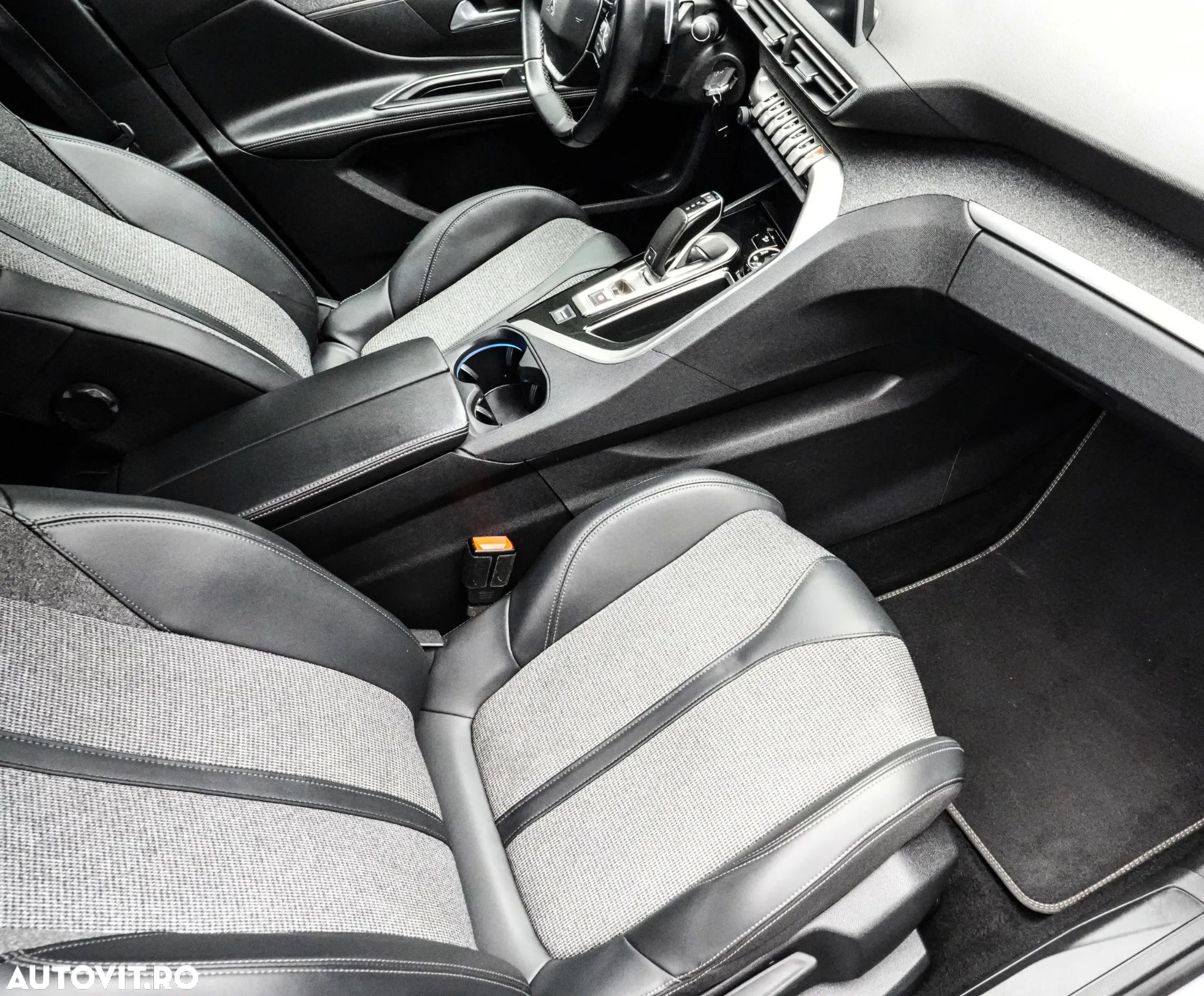 Peugeot 5008 1.2L PureTech EAT8 S&S Allure Pack - 13