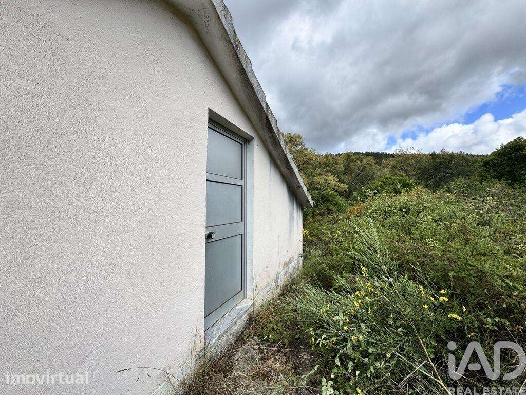 Moradia isolada em Alvares de 189,18 m2 - Grande imagem: 4/28