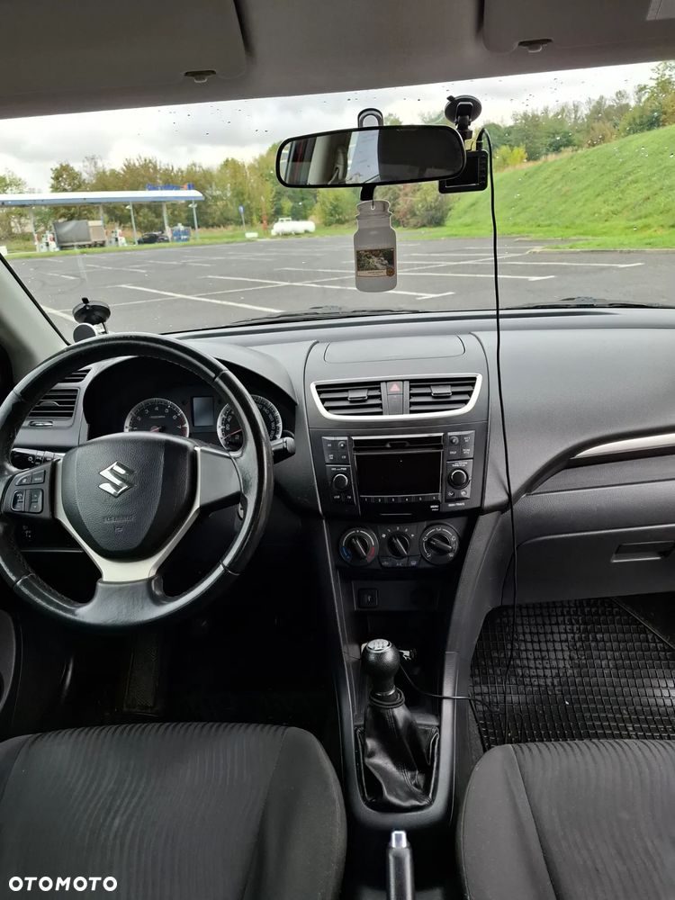 Suzuki Swift - 10