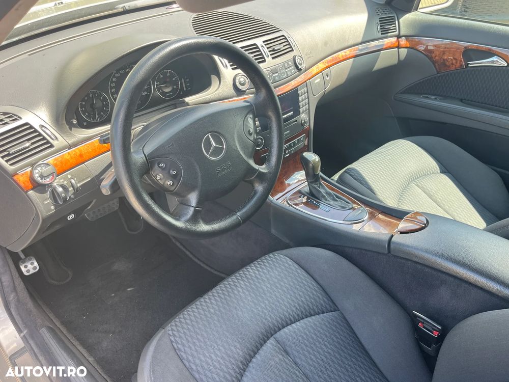 Mercedes-Benz E - 15