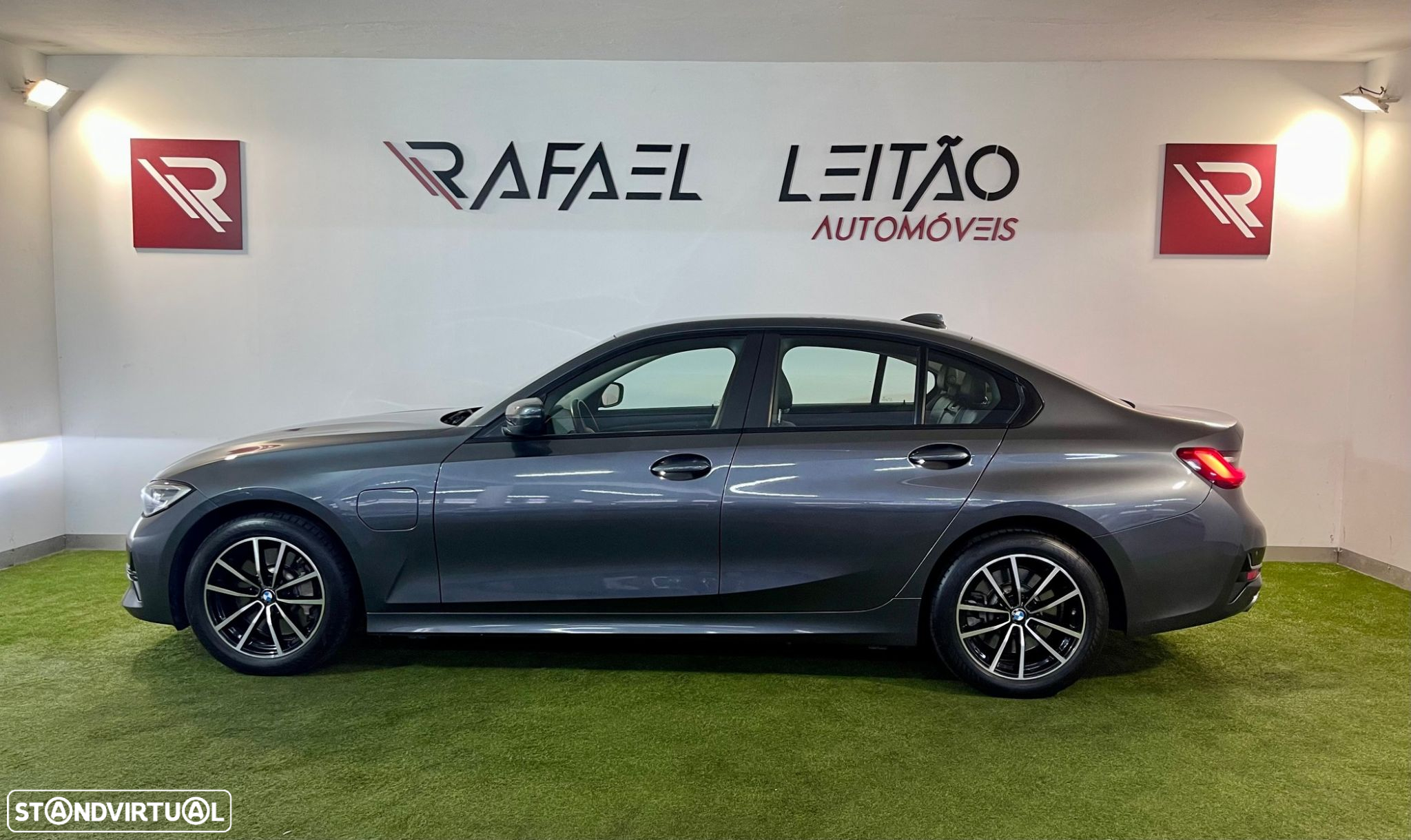 BMW 330 e Auto - 9