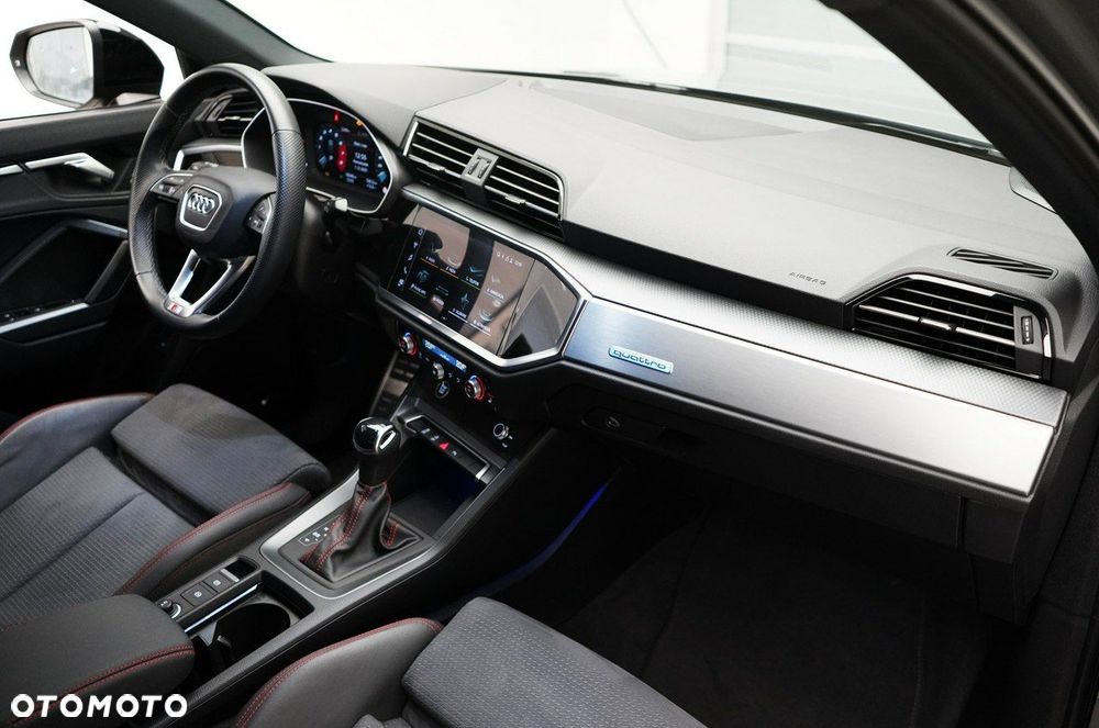 Audi Q3 - 18