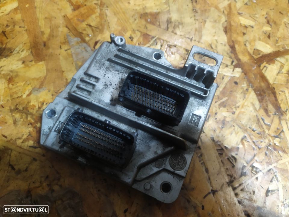 CENTRALINA DO MOTOR OPELA ASTRA H ZAFIRA B 1.6 16V Z16XEP 12242190 - 1