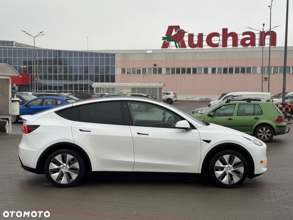 Tesla Y Long Range Dual Motor AWD - 6