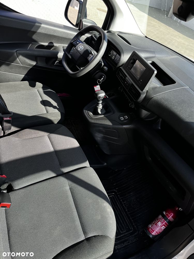 Toyota ProAce D-4D Medium 2,6t Active (bryg.) - 6
