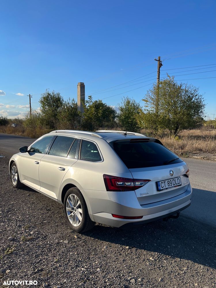 Skoda Superb 1.6 TDI DSG Style - 3