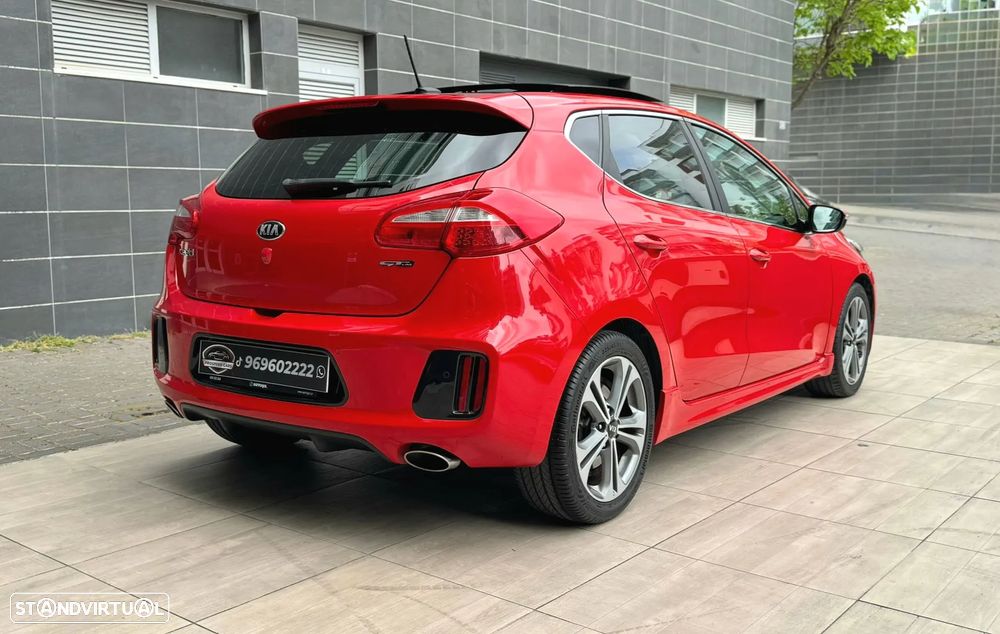 Kia Ceed 1.6 CRDi GT Line - 24